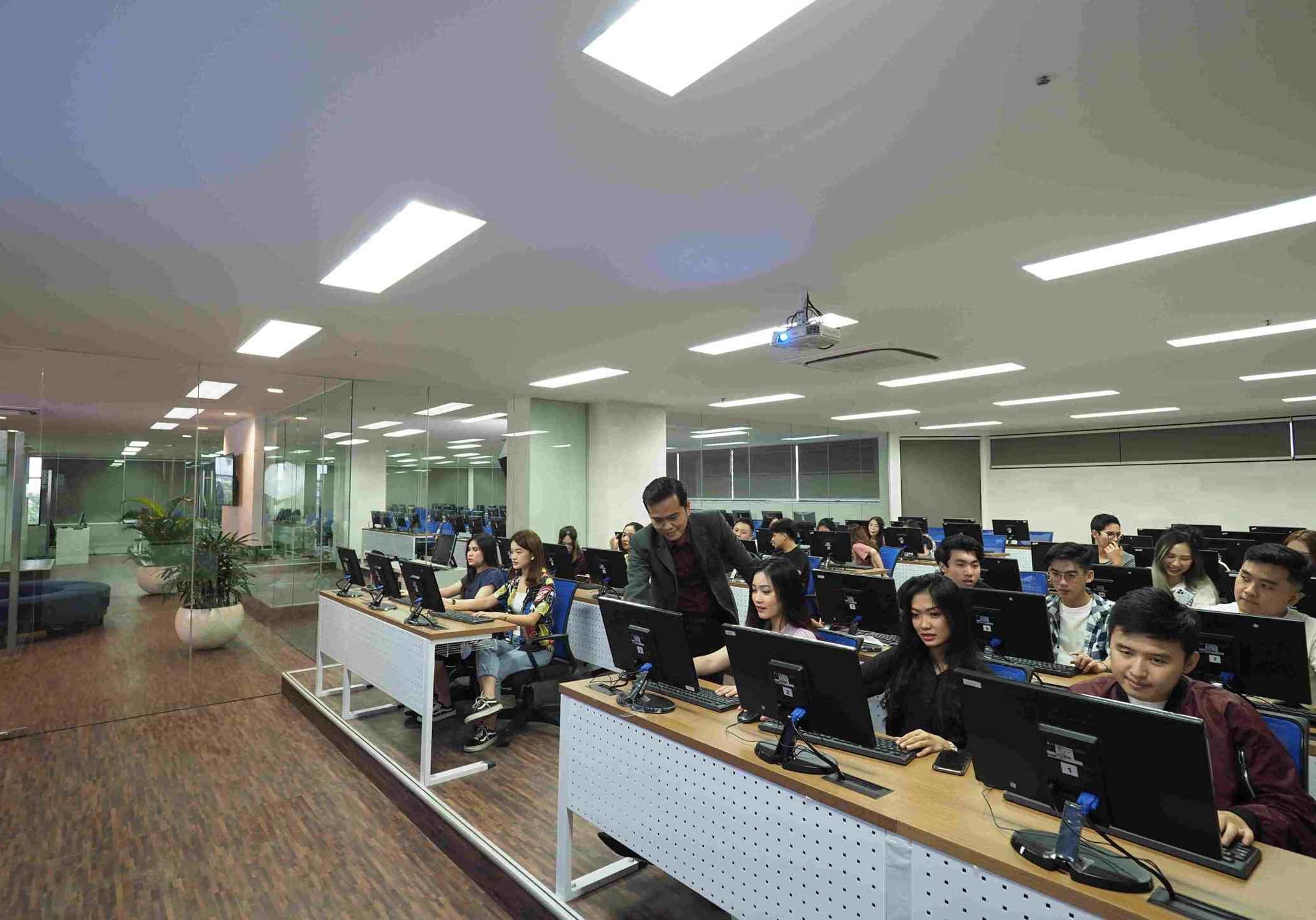 labkom "Lab Komputer"
